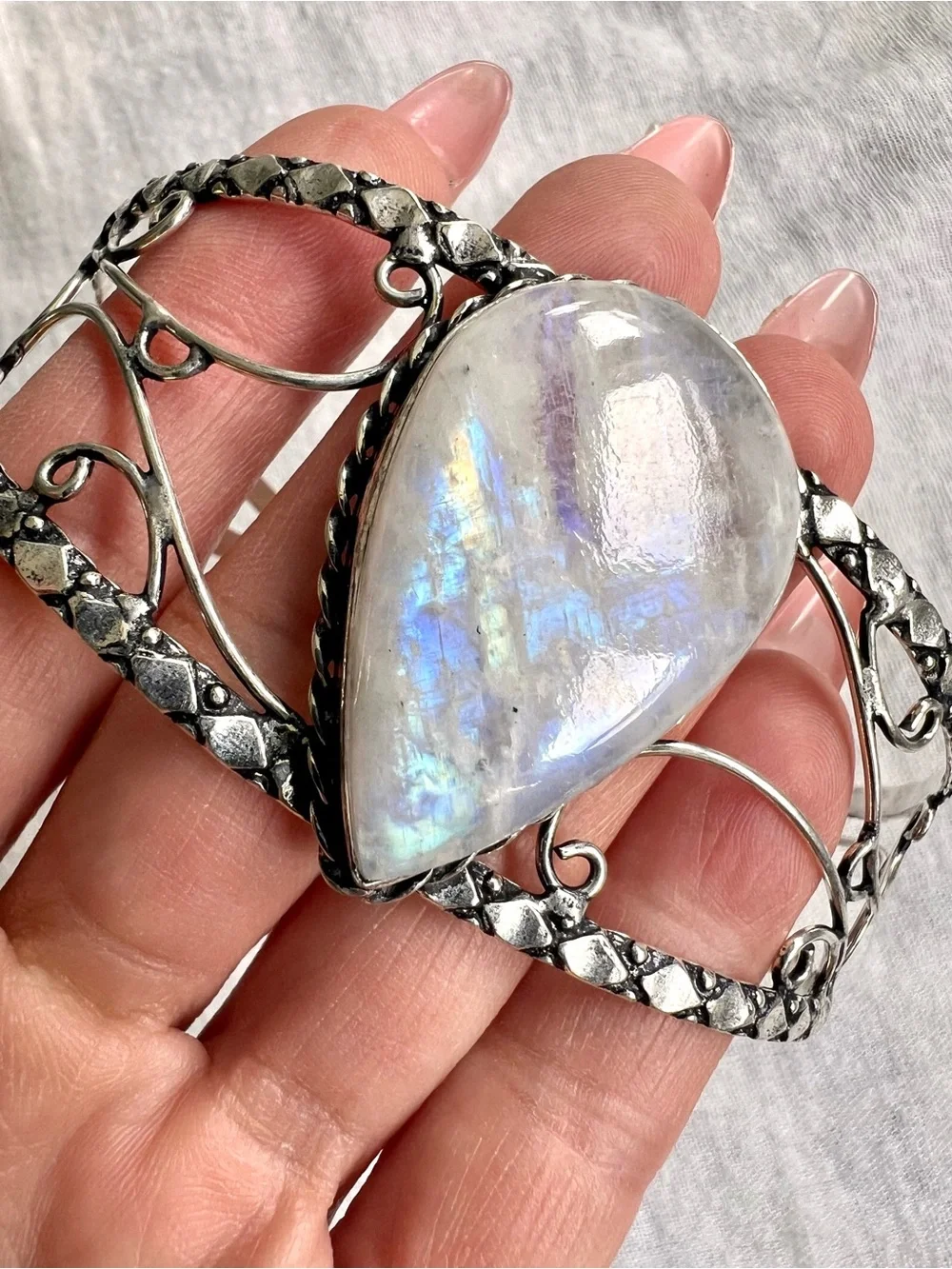 926 Brilliant! Rainbow Flash Moonstone Cuff Bracelet